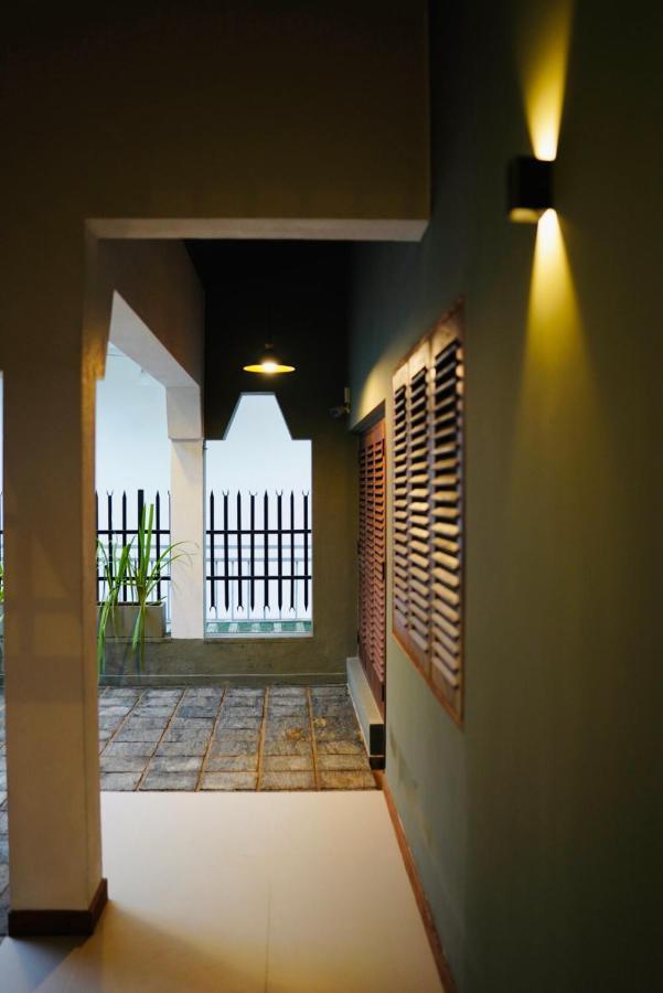Chariot Square Hotell Kandy Exteriör bild